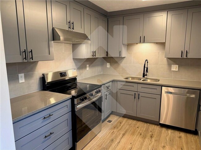 Building Photo - 4502 Alder Ln