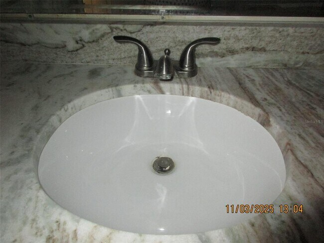 Building Photo - 291 Flower Ln