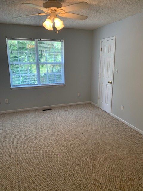 Building Photo - 2513A Bluff View Ct