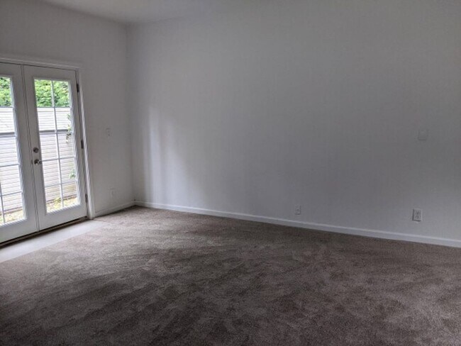 Building Photo - Remodeled 1-Bed ADU Near Microsoft & Redmond Town Center