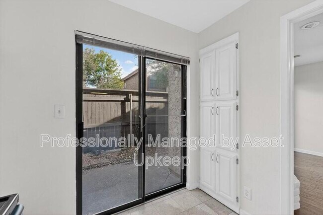 Building Photo - 4800 Northway Dr