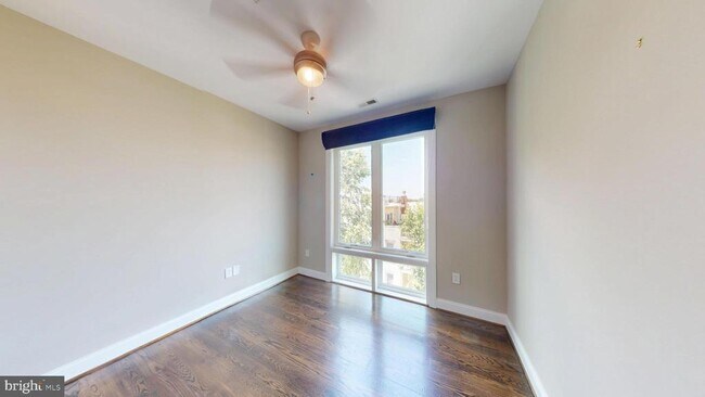 Building Photo - 3585 13th St NW