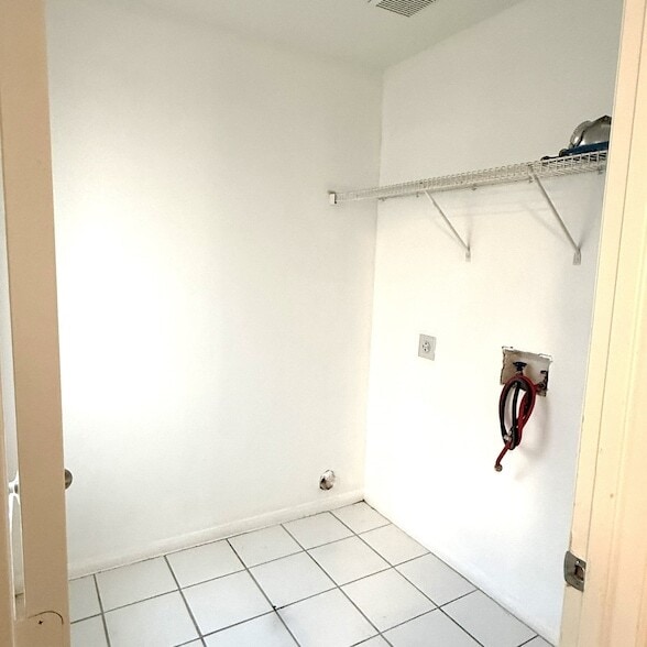 Building Photo - 19851 Laurel Trail Dr