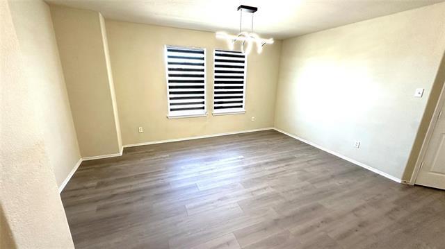 Building Photo - 817 Lark Dr