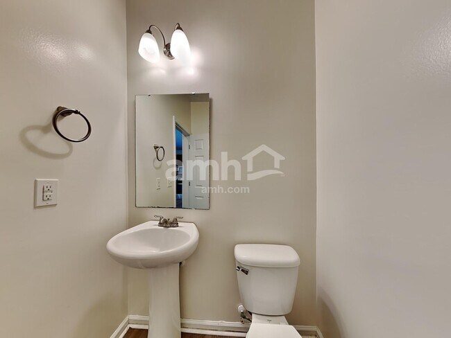 Building Photo - 1705 Diving Duck Ln