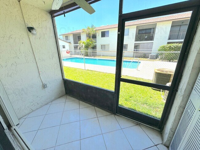 Building Photo - 152 NW 60th Ave