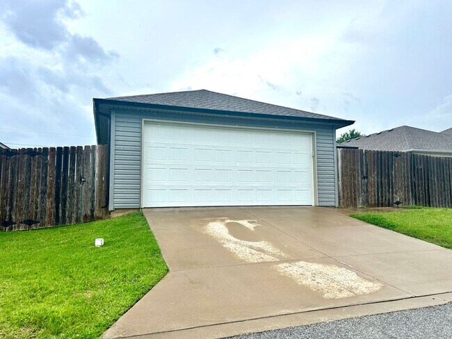Building Photo - 1324 Morningside Dr