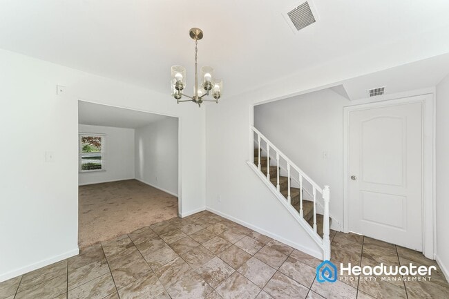 Building Photo - House for Rent in Coatesville