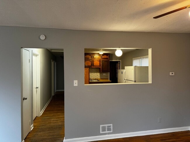 Building Photo - 11515 Hackett St