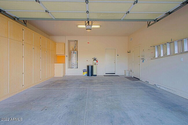 Building Photo - 30946 N 74th Way