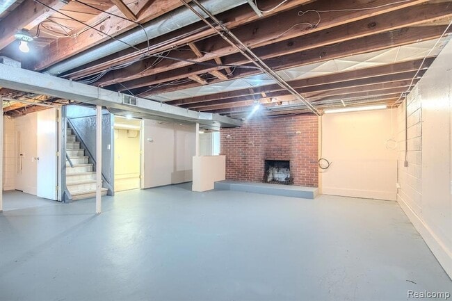 Building Photo - 21135 Virginia Ave