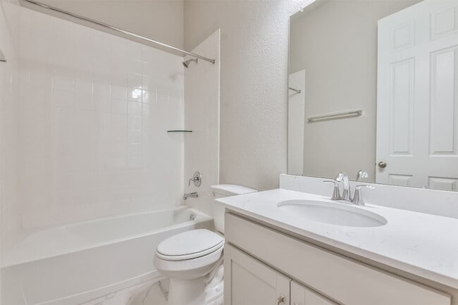 Building Photo - 27124 Regal Scott Dr