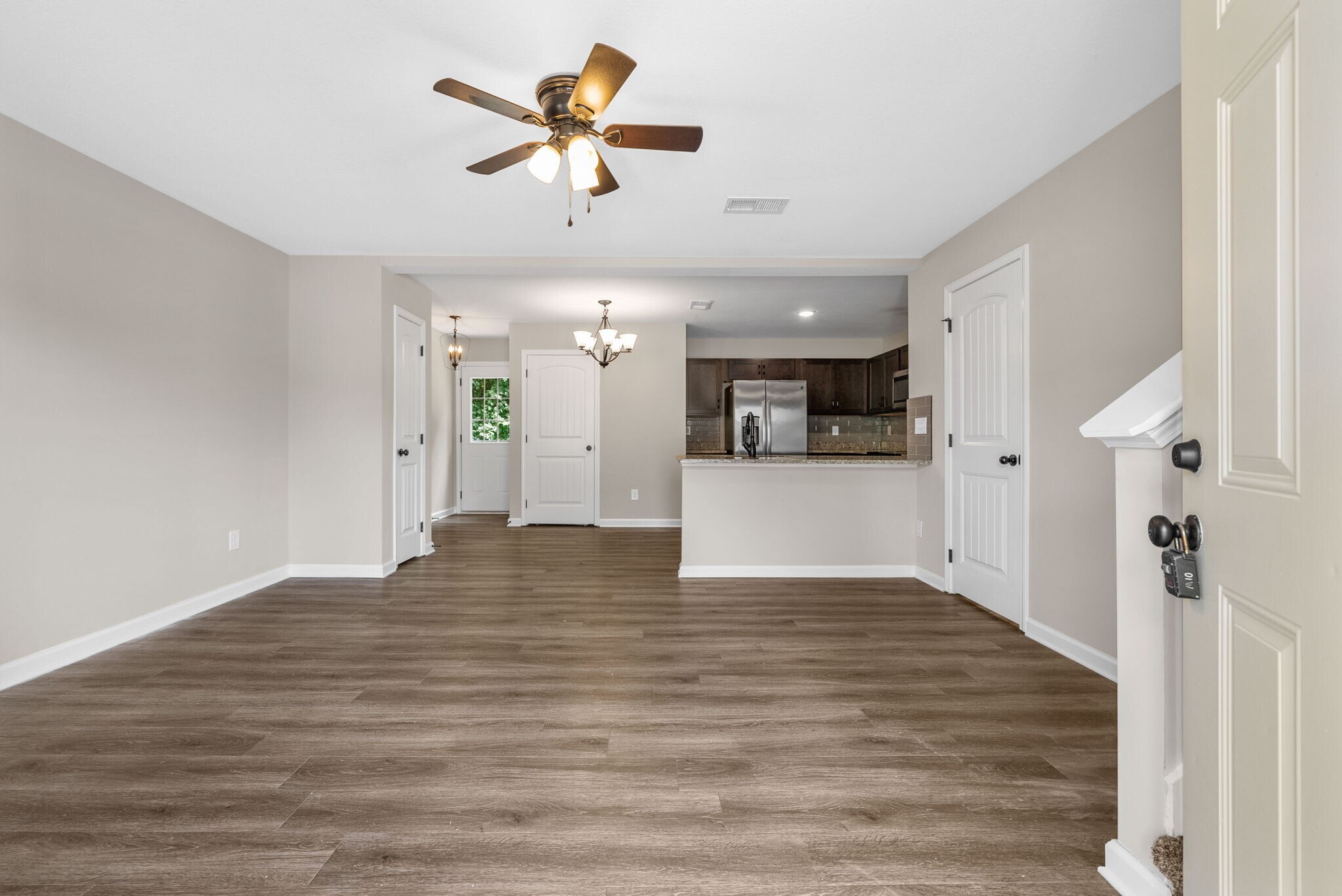 Building Photo - 428 Glenstone Springs Dr