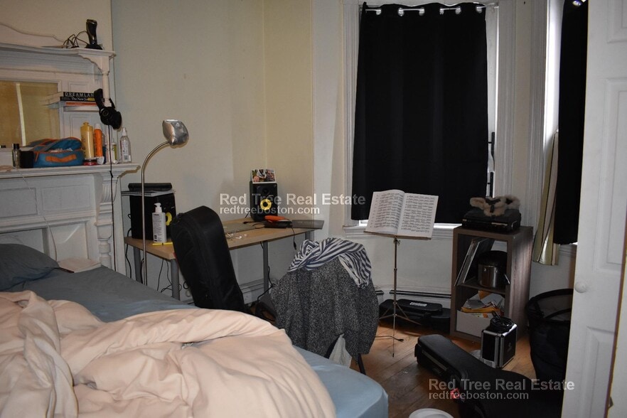 Building Photo - 3 Warwick St