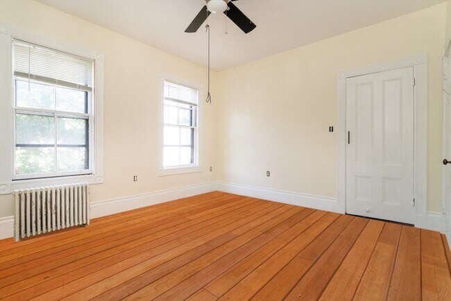 Building Photo - 77 Savin Hill Ave