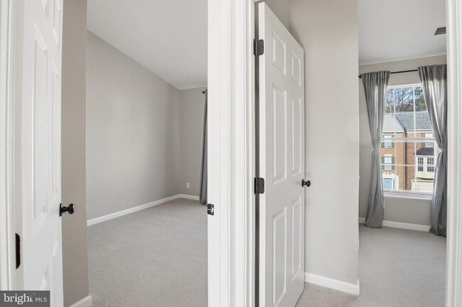 Building Photo - 12831 Silvia Loop