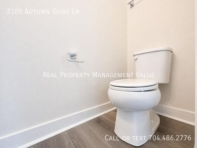 Building Photo - 2109 Autumn Olive Ln