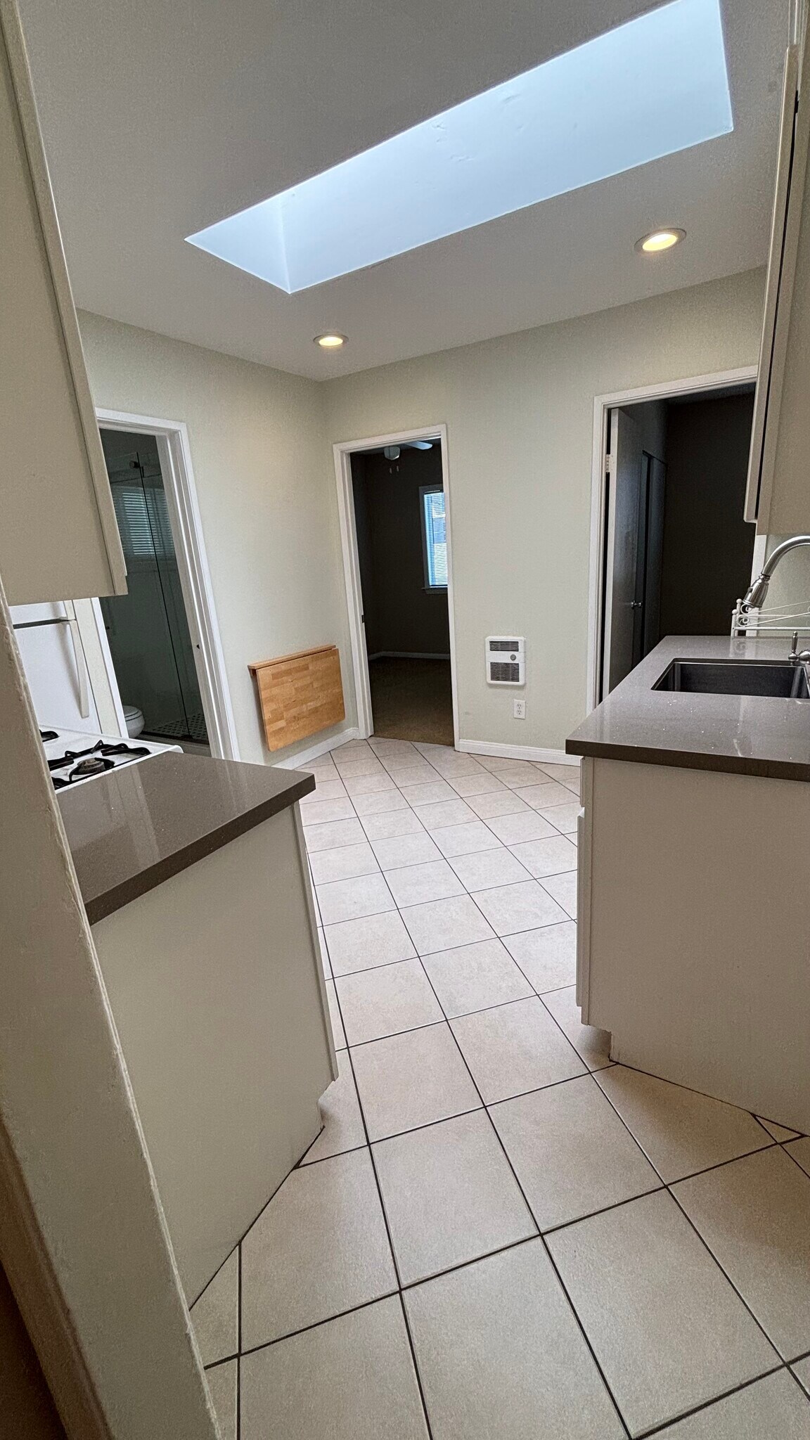 Kitchen - 3949 1/2 32nd St