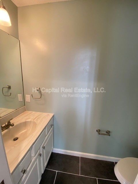 Building Photo - 1041 Flora Lake Ct