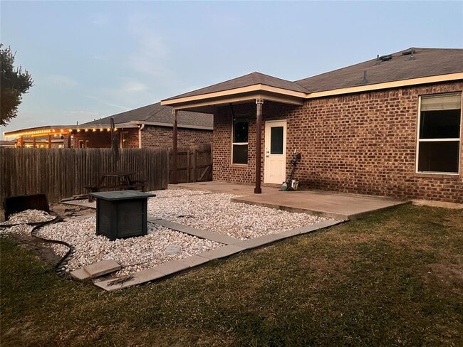 Building Photo - 541 Moonwalker Trail