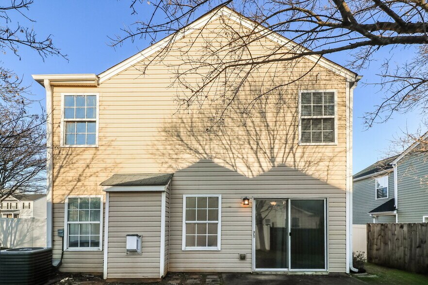 Building Photo - 112 Nacoochee Way