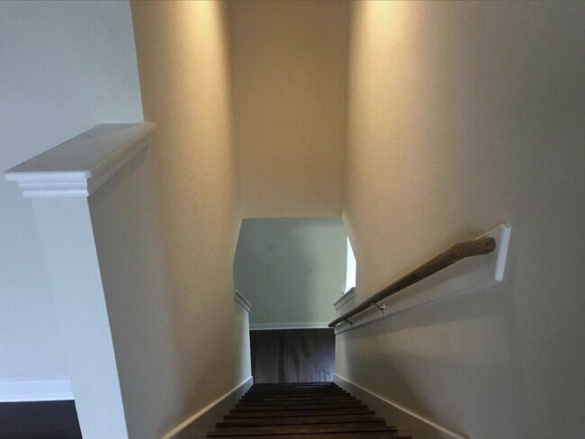 Building Photo - 15522 Miller House Ln