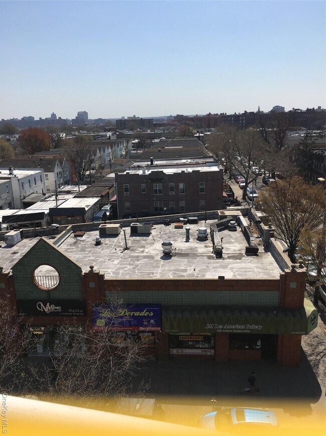 Building Photo - 93-05 37th Ave