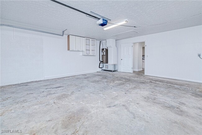 Building Photo - 1308 SE 25th Ln