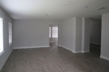 Entry Way/Formal Dinning or 2nd Living Room - 1105 sorrel ct