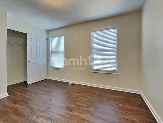 Building Photo - 20 Belwood Ct