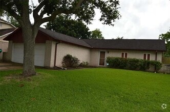 Building Photo - 4929 Meadow Pl Dr