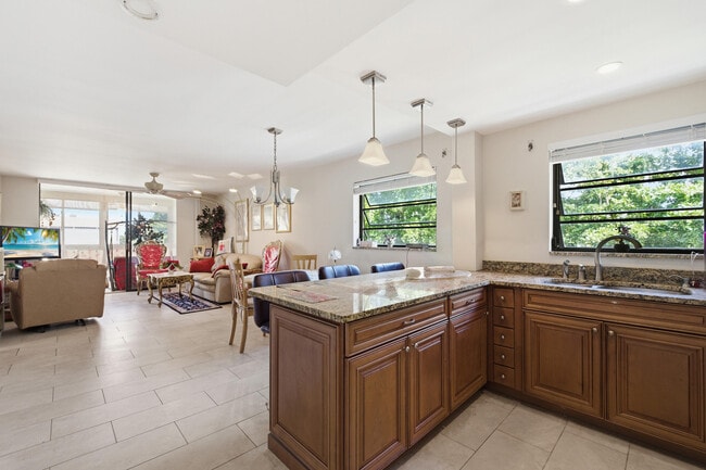 Building Photo - 367 S Federal Hwy