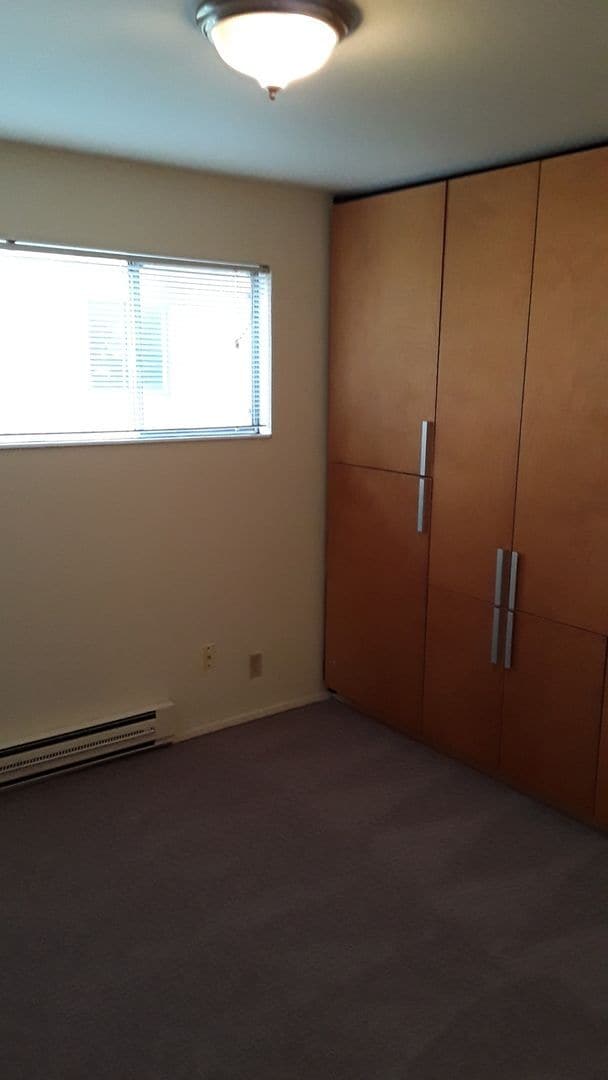 Interior Photo - Admiral