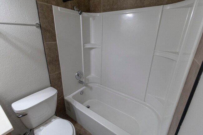 Building Photo - 319 West Blvd N