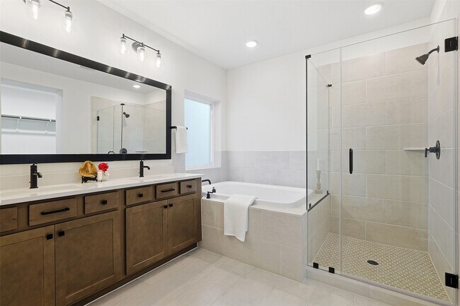 Building Photo - 5511 Orangery Ln