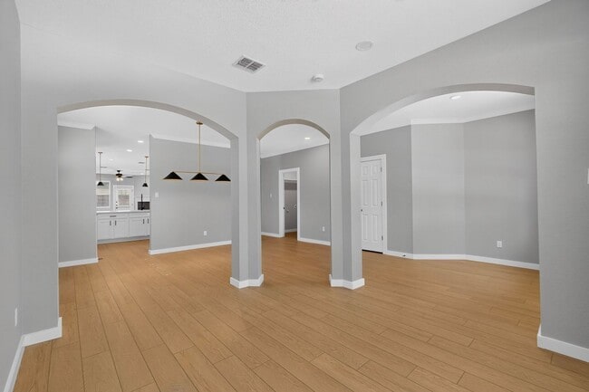 Building Photo - 14525 Eaglemont Dr