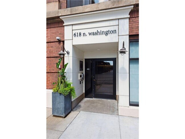 Building Photo - 618 N Washington Ave