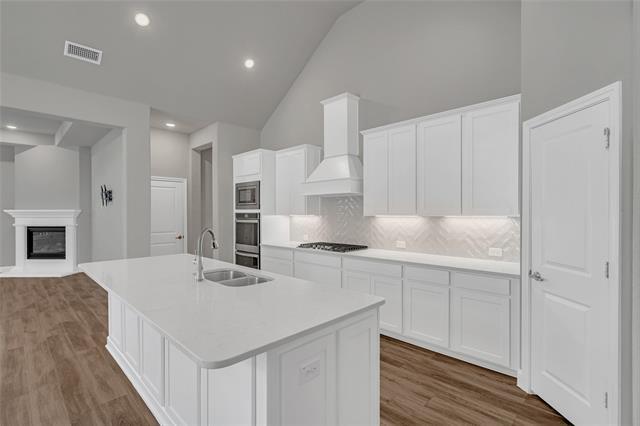 Building Photo - 9237 Trammel Davis Rd