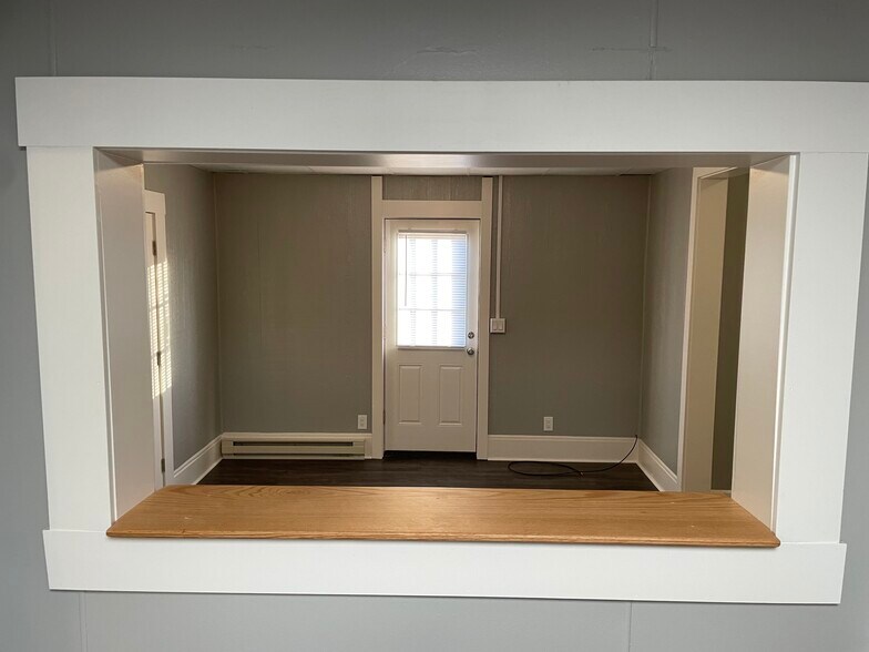 Building Photo - 1430 9th St