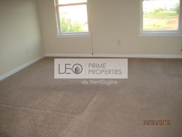 Building Photo - 3168 Meadow Point Dr