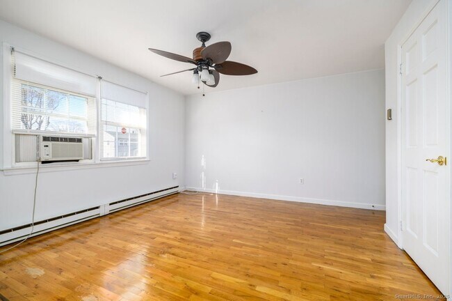 Building Photo - 200 Frederick St