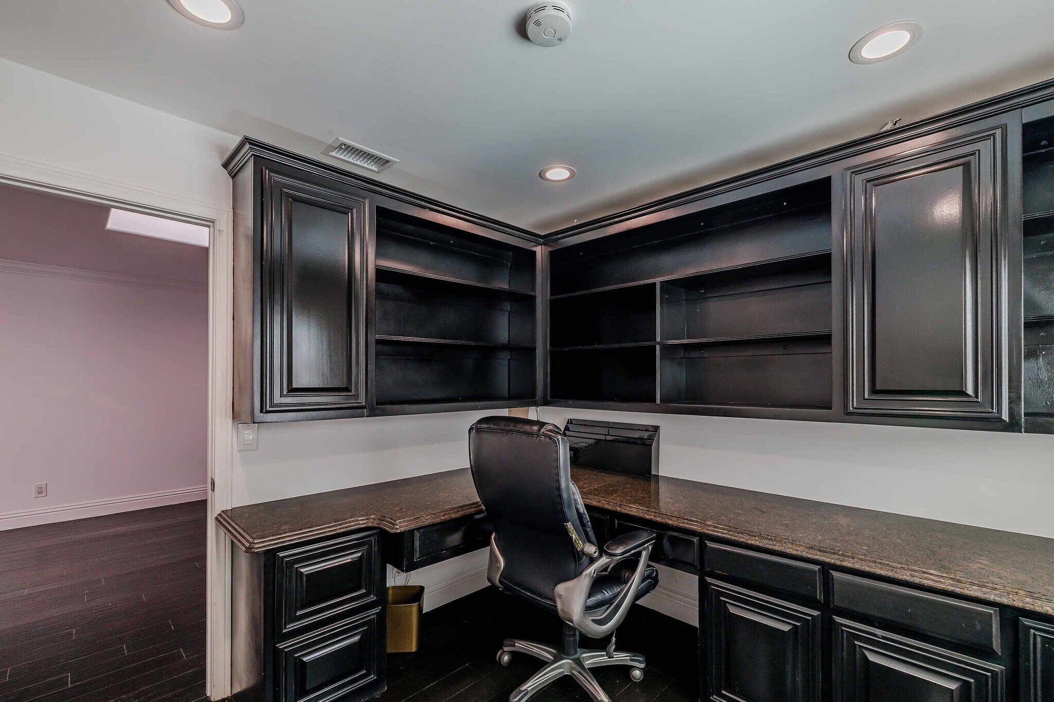 Building Photo - 1554 Mathews Ave