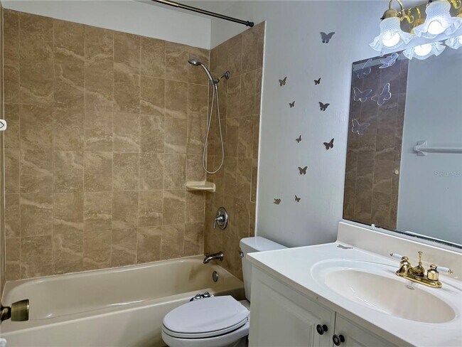 Building Photo - 9109 W Hillsborough Ave