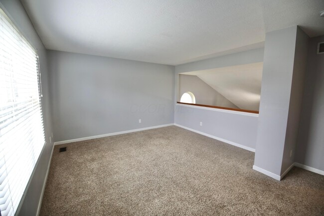 Building Photo - 4400 Greensbury Dr