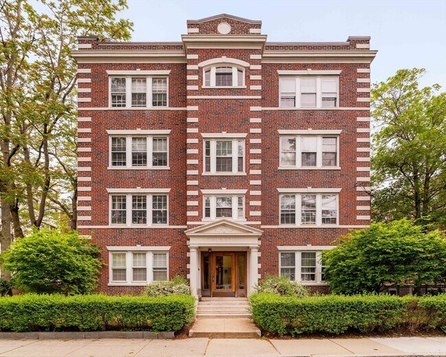 Primary Photo - 9 Ellery St