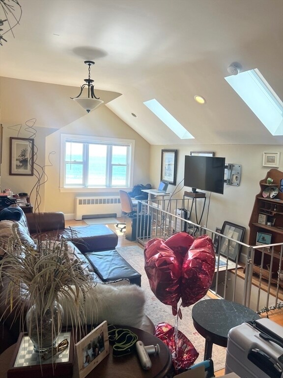 Building Photo - 77 Lynn Shore Dr