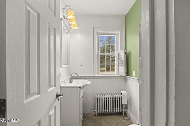 Building Photo - 2415 W Old State Rd