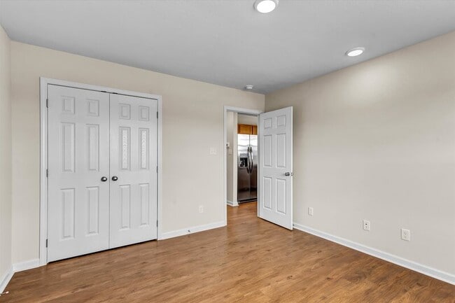 Building Photo - 2022 McCleary Rd