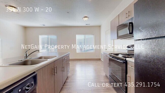 Building Photo - 354 N 300 W