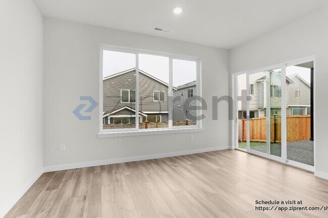 Building Photo - 8715 126th St Ct E